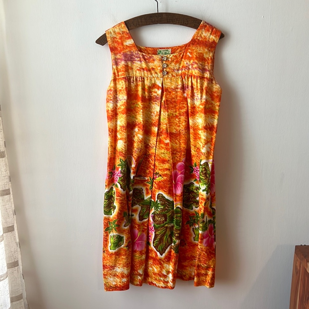 Ui-Maikai Vintage Hawaiian Dress.  100% Cotton.  Made in Hawaii.